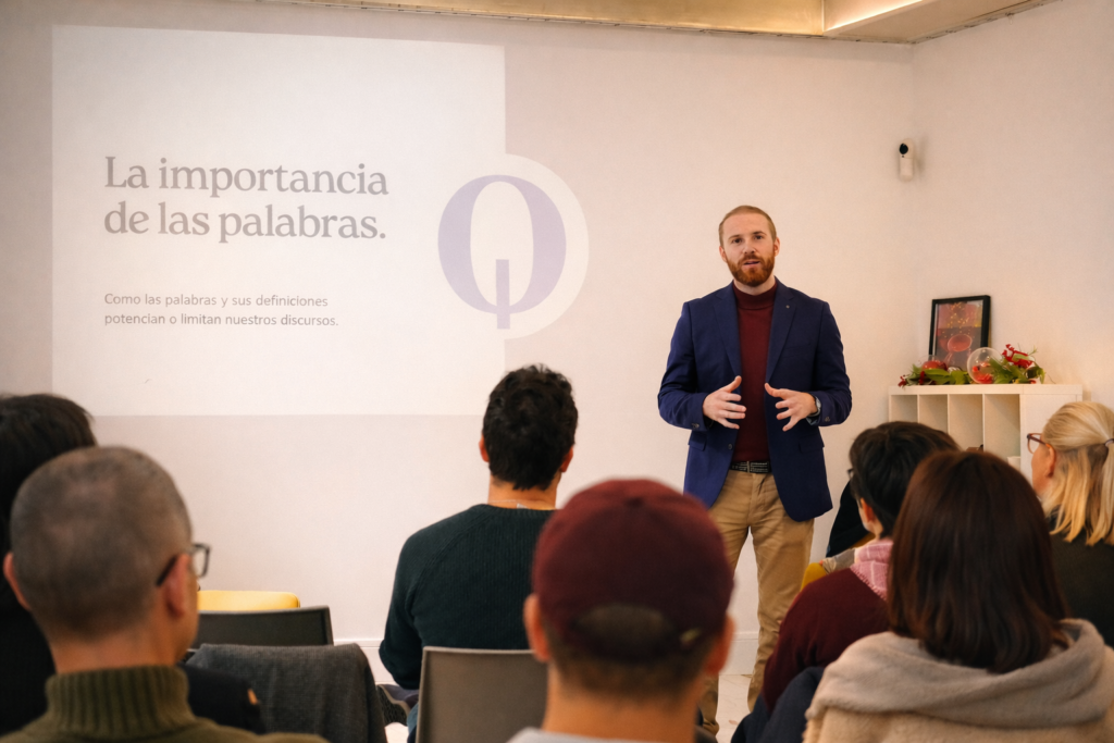Public Speaking Club – Free Class | Communication Workshops for Professionals